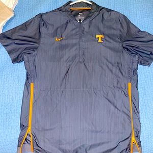 Tennessee gray Nike Golf pullover half zip men’s M